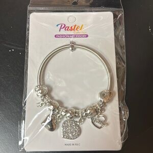New silver heart bracelet